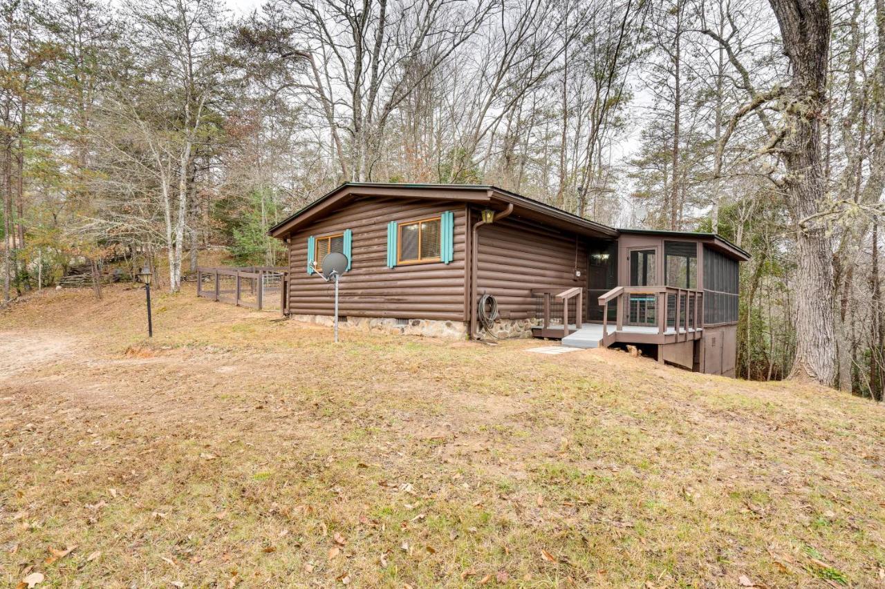 Peaceful Warne Cabin Fenced Yard And Screened Porch Brasstown Εξωτερικό φωτογραφία